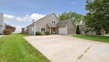 1722 Airline, Put-In-Bay, 43456, 5 Bedrooms Bedrooms, ,3 BathroomsBathrooms,Residential,For Sale,Airline,20252786