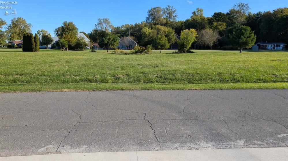 495 Lake Road, Middle Bass Island, 43446, ,Land,For Sale,Lake,20254082