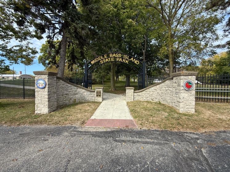 495 Lake Road, Middle Bass Island, 43446, ,Land,For Sale,Lake,20254082