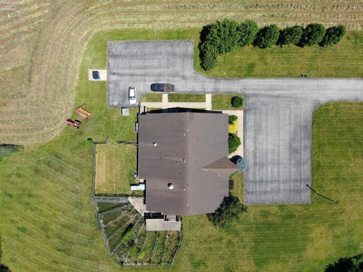 1800 McPherson Highway, Clyde, 43410, ,Commercial,For Sale,McPherson,20254113