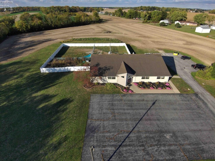 1800 McPherson Highway, Clyde, 43410, ,Commercial,For Sale,McPherson,20254113