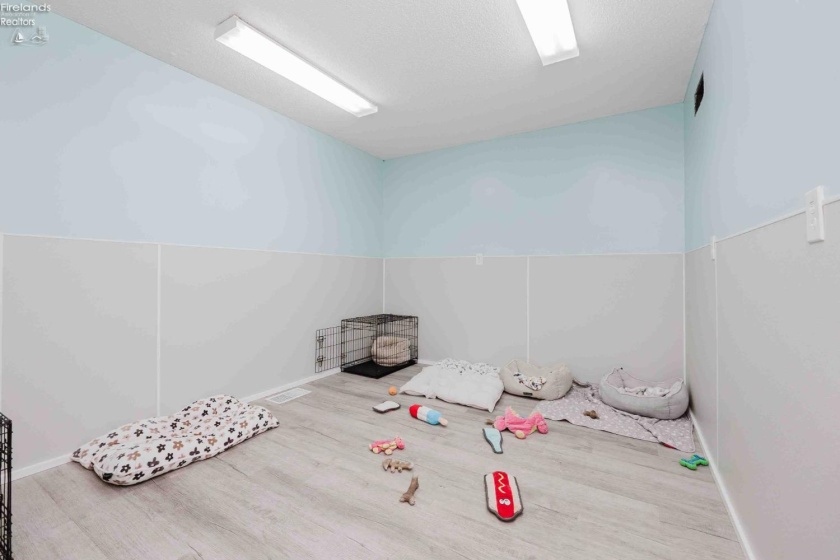 1800 McPherson Highway, Clyde, 43410, ,Commercial,For Sale,McPherson,20254113