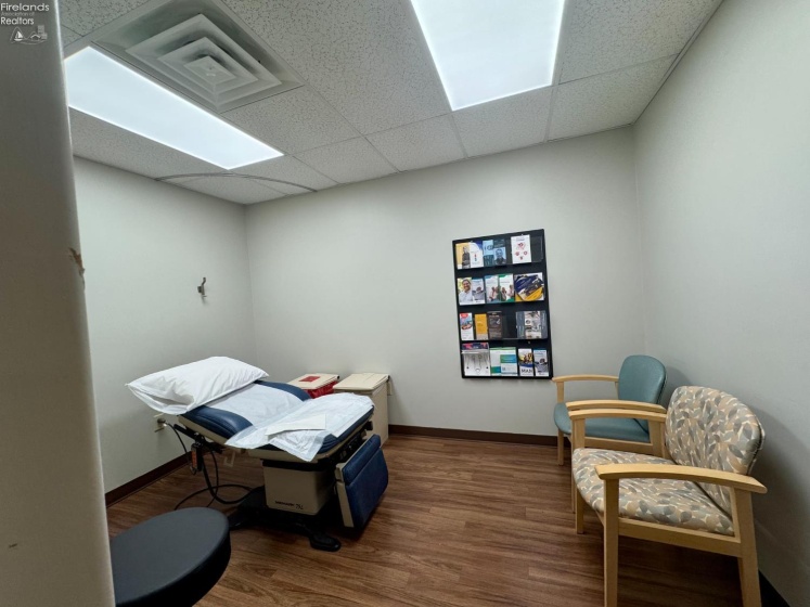 1355 Main Street, Bellevue, 44811, ,Commercial For Lease,For Lease,Main,20253972