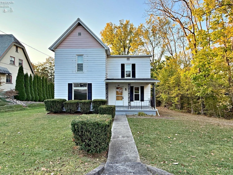 284 Sycamore Street, Tiffin, 44883, ,Multiple Units,For Sale,Sycamore,20254135