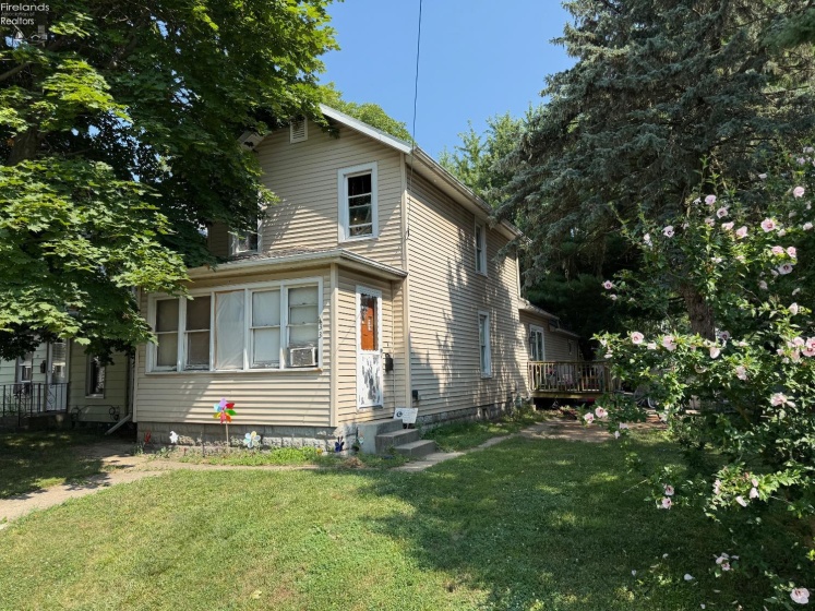 33 Spring, Willard, 44890, 3 Bedrooms Bedrooms, ,1 BathroomBathrooms,Residential,For Sale,Spring,20252695 33 Spring, Willard, 44890, 3 Bedrooms Bedrooms, ,1 BathroomBathrooms,Residential,For Sale,Spring,20252695