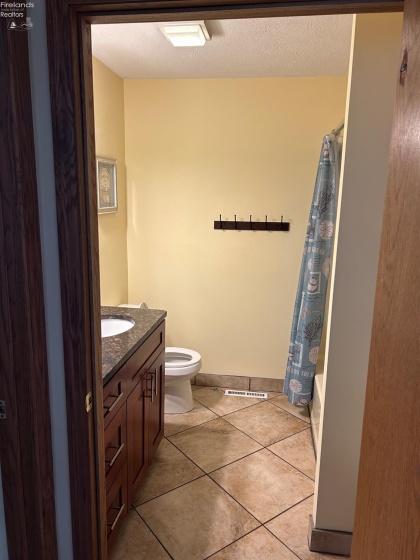 1230 Tri-motor, Put-In-Bay, 43456, 2 Bedrooms Bedrooms, ,2 BathroomsBathrooms,Residential,For Sale,Tri-motor,20252681 1230 Tri-motor, Put-In-Bay, 43456, 2 Bedrooms Bedrooms, ,2 BathroomsBathrooms,Residential,For Sale,Tri-motor,20252681