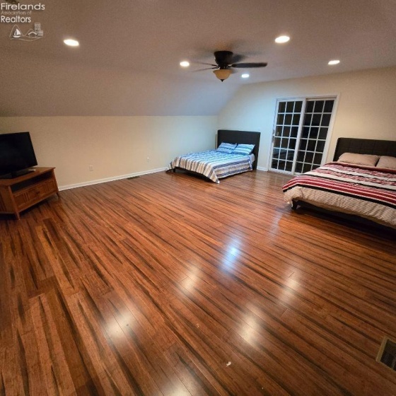 115 Beech Street, Kelleys Island, 43438, 4 Bedrooms Bedrooms, ,3 BathroomsBathrooms,Residential,For Sale,Beech,20252971