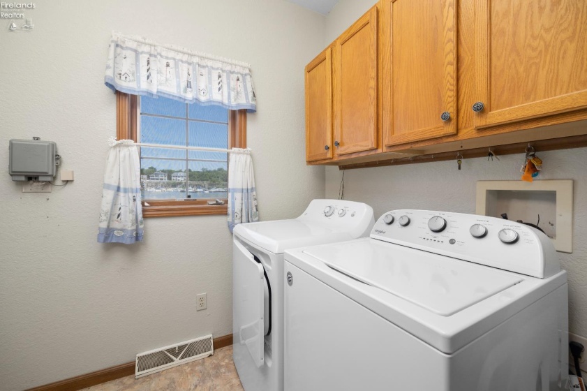 4591 Memorial Shoreway Drive, Marblehead, 43440, 4 Bedrooms Bedrooms, ,3 BathroomsBathrooms,Residential For Lease,For Lease,Memorial Shoreway,20254196