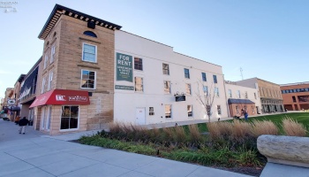 320 Main Street, Findlay, 45840, 2 Bedrooms Bedrooms, ,2 BathroomsBathrooms,Residential For Lease,For Lease,Main,20254028