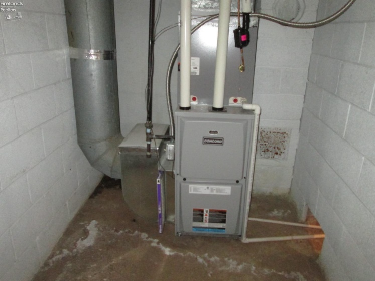 740 Fifth Street, Fremont, 43420, ,Commercial,For Sale,Fifth,20254224