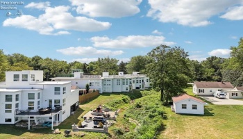 280 Buckeye Drive, Sheffield Lake, 44054, 2 Bedrooms Bedrooms, ,3 BathroomsBathrooms,Residential,For Sale,Buckeye,20253185