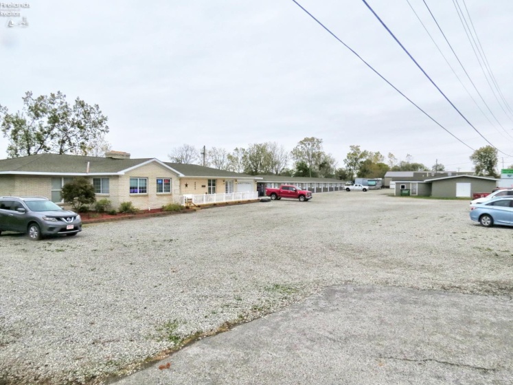 4245 Lakeshore Drive, Port Clinton, 43452, ,Commercial,For Sale,Lakeshore,20254305 4245 Lakeshore Drive, Port Clinton, 43452, ,Commercial,For Sale,Lakeshore,20254305