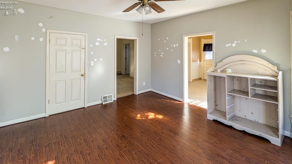 912 Central Avenue, Sandusky, 44870, ,Multiple Units,For Sale,Central,20254345 912 Central Avenue, Sandusky, 44870, ,Multiple Units,For Sale,Central,20254345