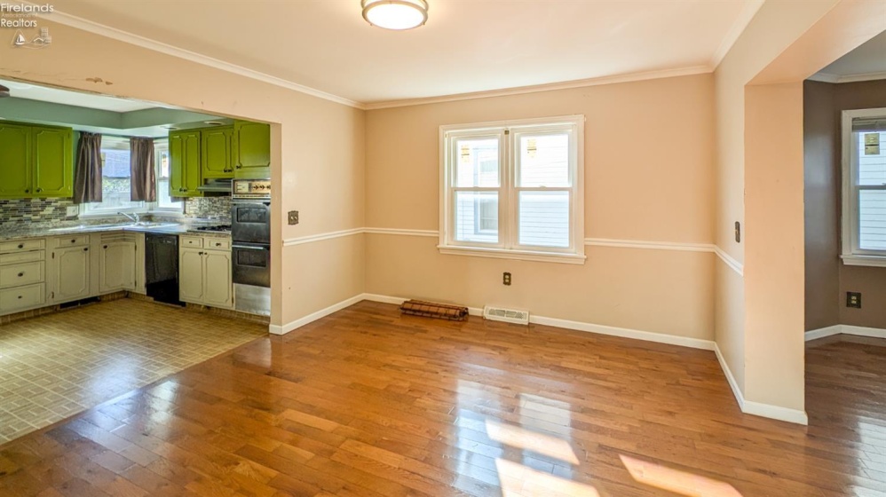 912 Central Avenue, Sandusky, 44870, ,Multiple Units,For Sale,Central,20254345 912 Central Avenue, Sandusky, 44870, ,Multiple Units,For Sale,Central,20254345