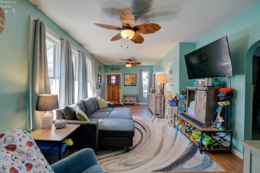 773 Exchange, Vermilion, 44089, ,Multiple Units,For Sale,Exchange,20254306