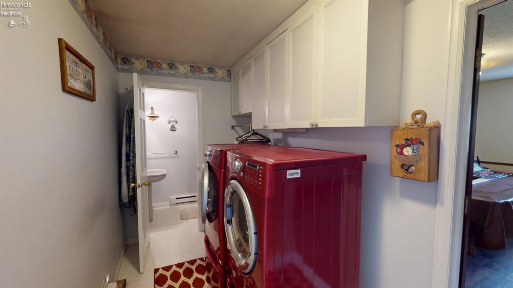 17 Adams Drive, Fremont, 43420, 3 Bedrooms Bedrooms, ,3 BathroomsBathrooms,Residential,For Sale,Adams,20252522