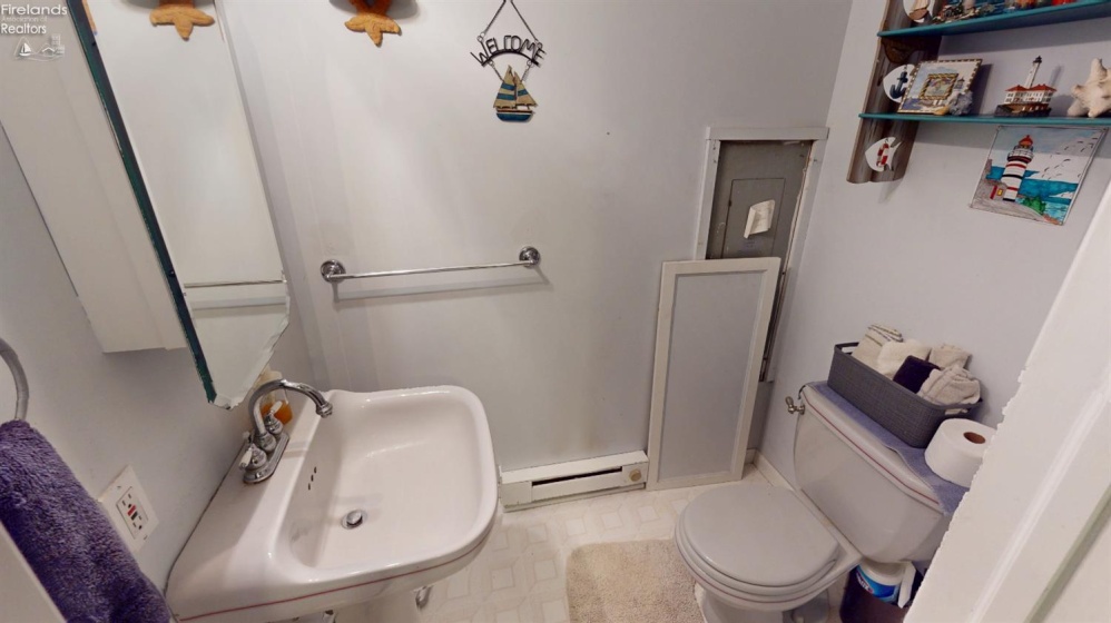 17 Adams Drive, Fremont, 43420, 3 Bedrooms Bedrooms, ,3 BathroomsBathrooms,Residential,For Sale,Adams,20252522