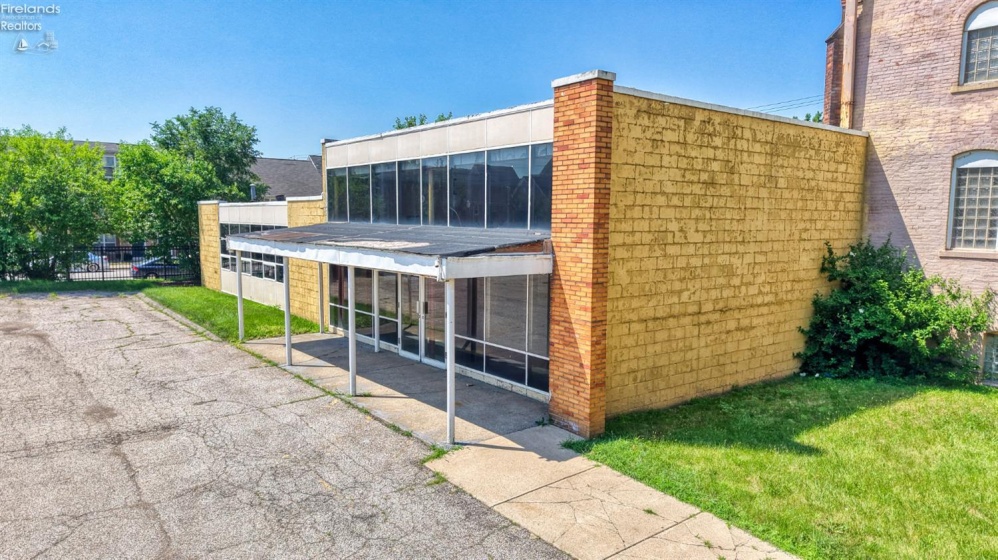 3782 Community College Avenue, Cleveland, 44115, ,Commercial,For Sale,Community College,20254430