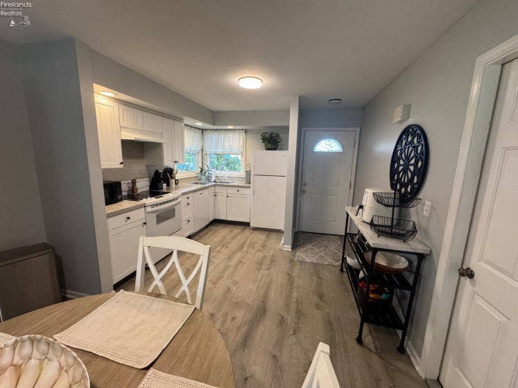 820 Martha Drive, Huron, 44839, 1 Bedroom Bedrooms, ,1 BathroomBathrooms,Residential For Lease,For Lease,Martha,20254460