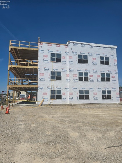 Side view of Catawba Cove  Condominium