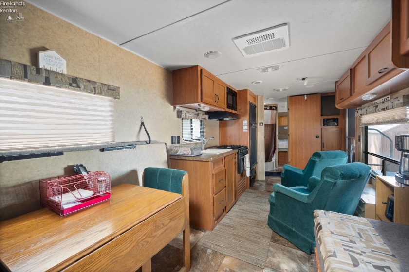 2200 Harborview Drive, Marblehead, 43440, 1 Bedroom Bedrooms, ,1 BathroomBathrooms,Residential,For Sale,Harborview,20252755