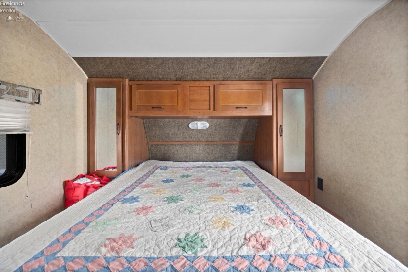 2200 Harborview Drive, Marblehead, 43440, 1 Bedroom Bedrooms, ,1 BathroomBathrooms,Residential,For Sale,Harborview,20252755