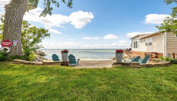 2200 Harborview Drive, Marblehead, 43440, 1 Bedroom Bedrooms, ,1 BathroomBathrooms,Residential,For Sale,Harborview,20252755