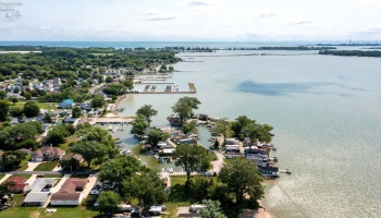 2200 Harborview Drive, Marblehead, 43440, 1 Bedroom Bedrooms, ,1 BathroomBathrooms,Residential,For Sale,Harborview,20252755