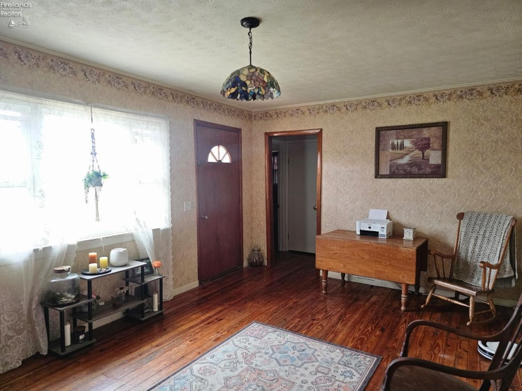 82 Kniffin Street, Greenwich, 44837, 4 Bedrooms Bedrooms, ,1 BathroomBathrooms,Residential,For Sale,Kniffin,20252110