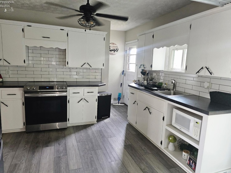 82 Kniffin Street, Greenwich, 44837, 4 Bedrooms Bedrooms, ,1 BathroomBathrooms,Residential,For Sale,Kniffin,20252110