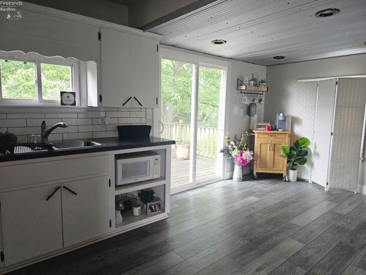 82 Kniffin Street, Greenwich, 44837, 4 Bedrooms Bedrooms, ,1 BathroomBathrooms,Residential,For Sale,Kniffin,20252110