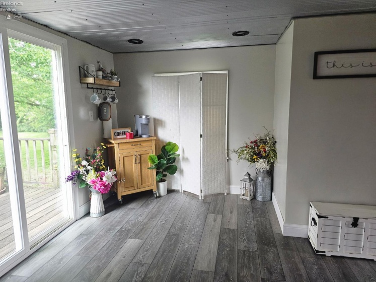 82 Kniffin Street, Greenwich, 44837, 4 Bedrooms Bedrooms, ,1 BathroomBathrooms,Residential,For Sale,Kniffin,20252110