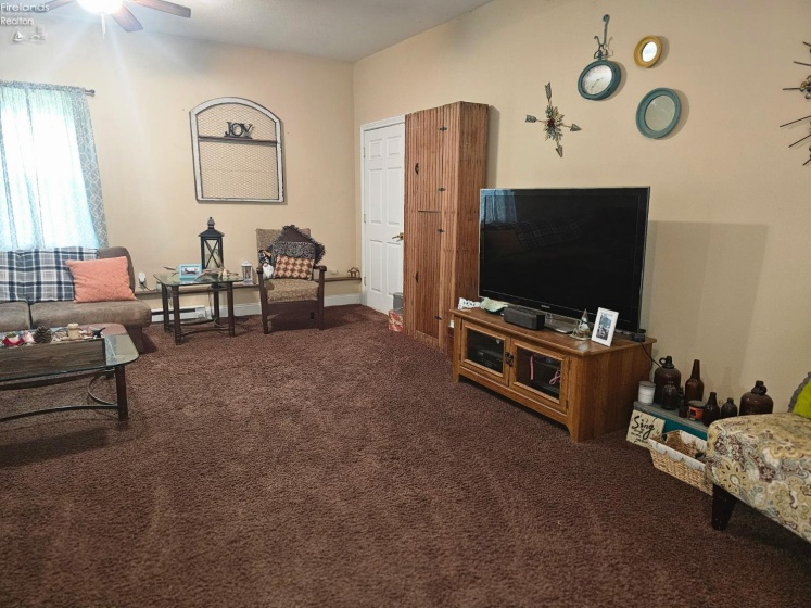 82 Kniffin Street, Greenwich, 44837, 4 Bedrooms Bedrooms, ,1 BathroomBathrooms,Residential,For Sale,Kniffin,20252110