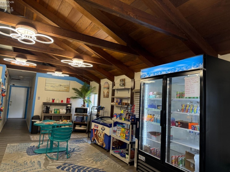 265 Meachem Road, Port Clinton, 43452, 3 Bedrooms Bedrooms, ,2 BathroomsBathrooms,Residential,For Sale,Meachem,20253535