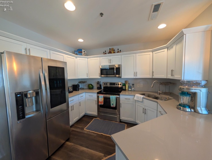 2564 Waterside Court, Marblehead, 43440, 3 Bedrooms Bedrooms, ,2 BathroomsBathrooms,Residential,For Sale,Waterside,20253379