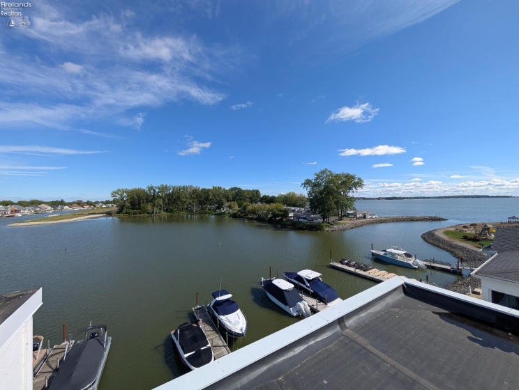 2564 Waterside Court, Marblehead, 43440, 3 Bedrooms Bedrooms, ,2 BathroomsBathrooms,Residential,For Sale,Waterside,20253379