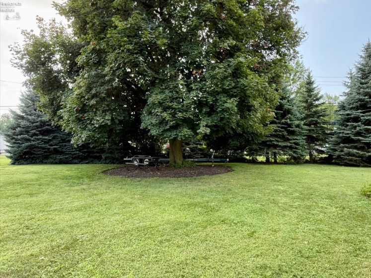 347 Hidden Beach Road, Marblehead, 43440, 3 Bedrooms Bedrooms, ,2 BathroomsBathrooms,Residential,For Sale,Hidden Beach,20253162