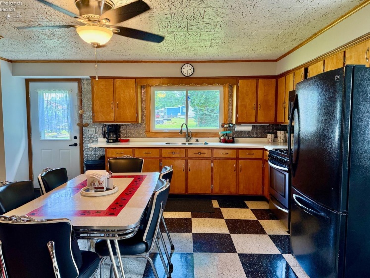 347 Hidden Beach Road, Marblehead, 43440, 3 Bedrooms Bedrooms, ,2 BathroomsBathrooms,Residential,For Sale,Hidden Beach,20253162