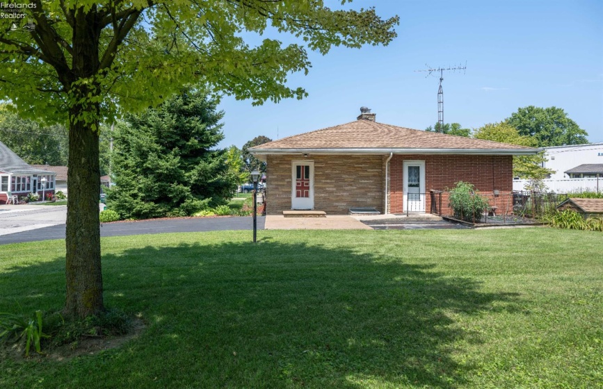 347 Hidden Beach Road, Marblehead, 43440, 3 Bedrooms Bedrooms, ,2 BathroomsBathrooms,Residential,For Sale,Hidden Beach,20253162