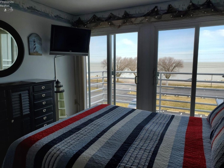 224 Clinton Reef Drive, Port Clinton, 43452, 2 Bedrooms Bedrooms, ,1 BathroomBathrooms,Residential,For Sale,Clinton Reef,20252793