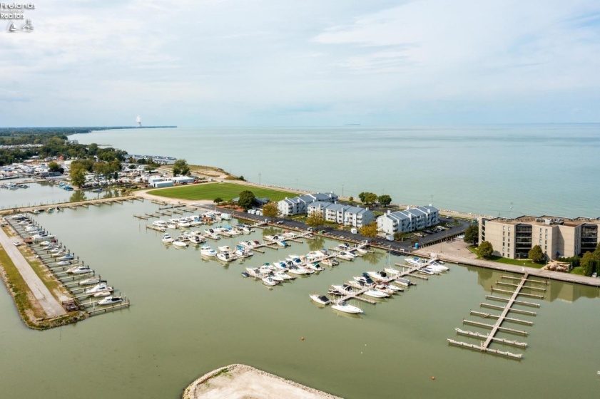 224 Clinton Reef Drive, Port Clinton, 43452, 2 Bedrooms Bedrooms, ,1 BathroomBathrooms,Residential,For Sale,Clinton Reef,20252793