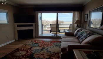 224 Clinton Reef Drive, Port Clinton, 43452, 2 Bedrooms Bedrooms, ,1 BathroomBathrooms,Residential,For Sale,Clinton Reef,20252793