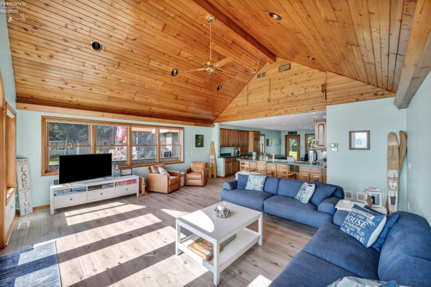 156 cessna, Put-In-Bay, 43456, 3 Bedrooms Bedrooms, ,3 BathroomsBathrooms,Residential,For Sale,cessna,20253622