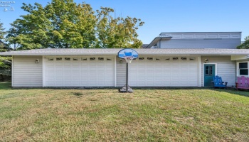 156 cessna, Put-In-Bay, 43456, 3 Bedrooms Bedrooms, ,3 BathroomsBathrooms,Residential,For Sale,cessna,20253622 156 cessna, Put-In-Bay, 43456, 3 Bedrooms Bedrooms, ,3 BathroomsBathrooms,Residential,For Sale,cessna,20253622