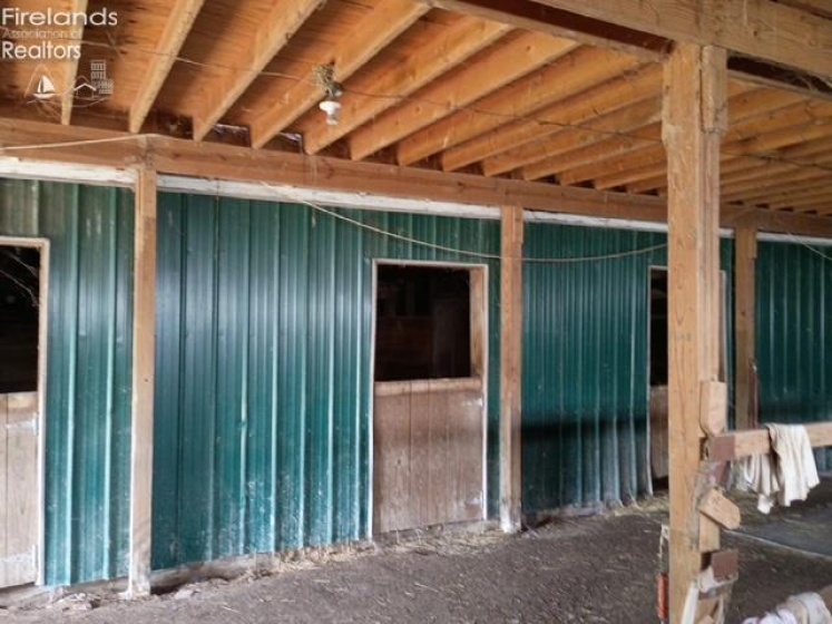 141 St Rt 60, New London, 44851, 3 Bedrooms Bedrooms, ,2 BathroomsBathrooms,Residential,For Sale,St Rt 60,20253284