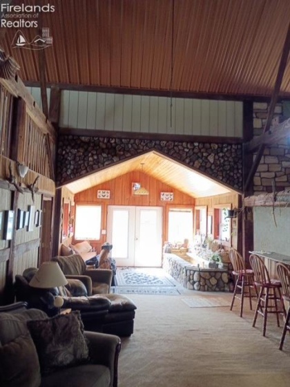 141 St Rt 60, New London, 44851, 3 Bedrooms Bedrooms, ,2 BathroomsBathrooms,Residential,For Sale,St Rt 60,20253284