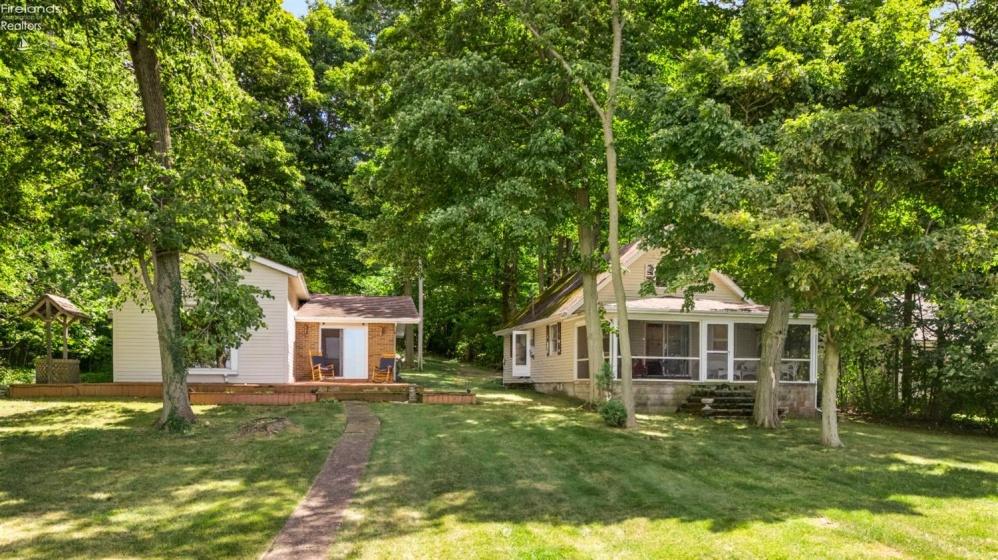 1839 Put In Bay Road, Put-In-Bay, 43456, 2 Bedrooms Bedrooms, ,1 BathroomBathrooms,Residential,For Sale,Put In Bay,20253277