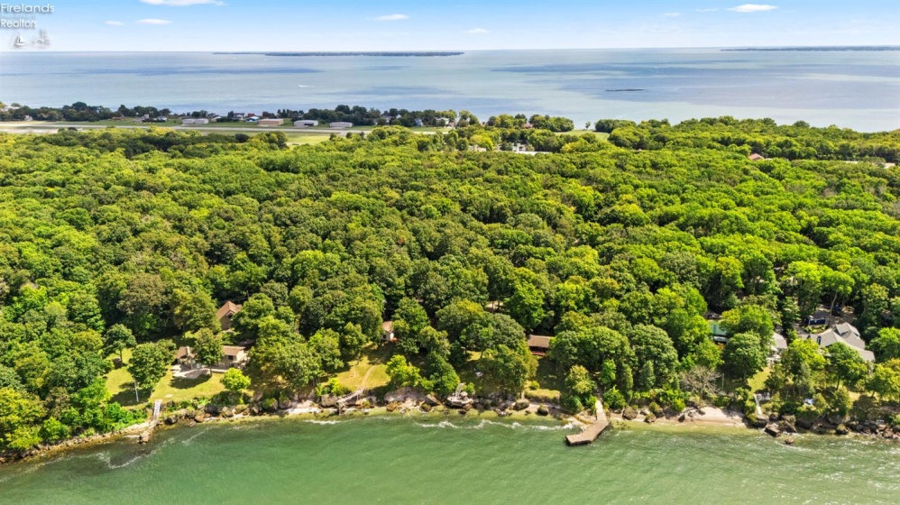 1839 Put In Bay Road, Put-In-Bay, 43456, 2 Bedrooms Bedrooms, ,1 BathroomBathrooms,Residential,For Sale,Put In Bay,20253277