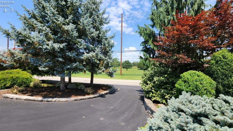 2816 Hull Road, Huron, 44839, 4 Bedrooms Bedrooms, ,3 BathroomsBathrooms,Residential,For Sale,Hull,20252819