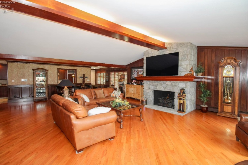 2816 Hull Road, Huron, 44839, 4 Bedrooms Bedrooms, ,3 BathroomsBathrooms,Residential,For Sale,Hull,20252819